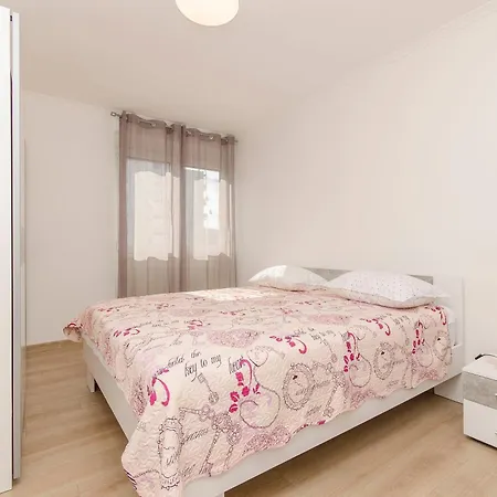 Calimero Apartmán