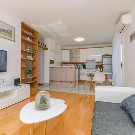 Calimero Apartment *